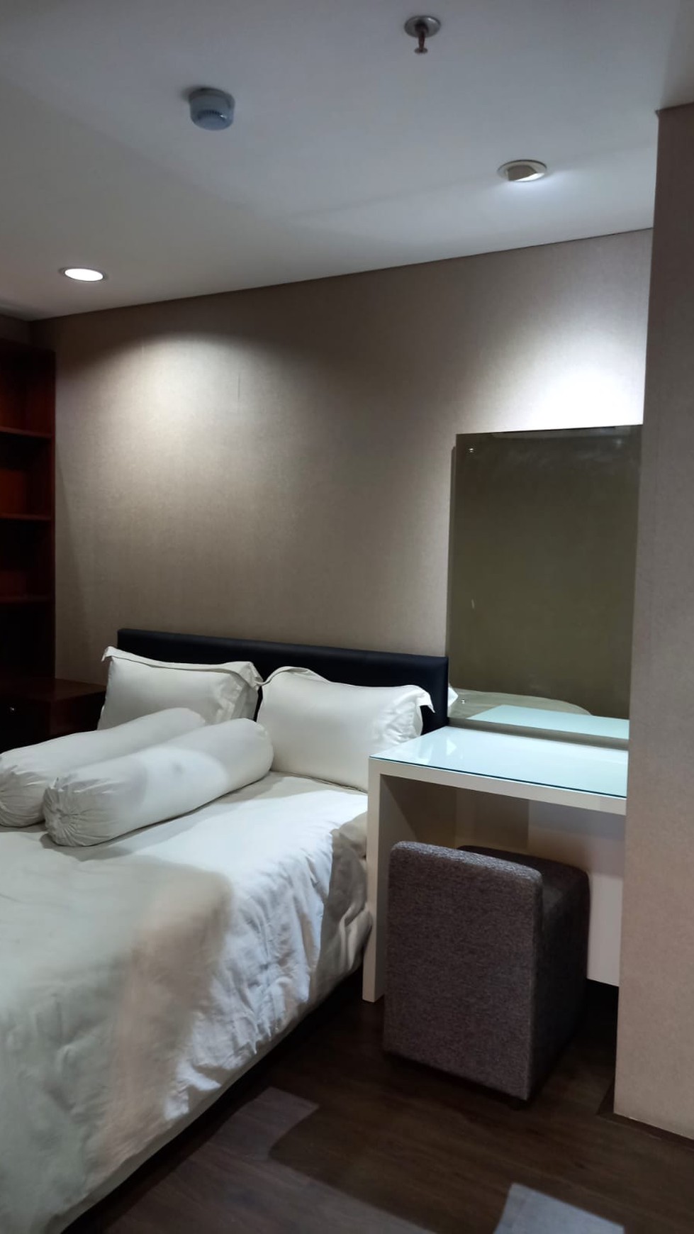 Apartemen lux Aston Bellevue fully furnished persis di daerah strategis Pondok Indah/Haji Nawi Kebayoran Baru