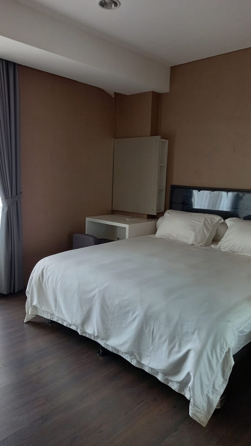 Apartemen lux Aston Bellevue fully furnished persis di daerah strategis Pondok Indah/Haji Nawi Kebayoran Baru