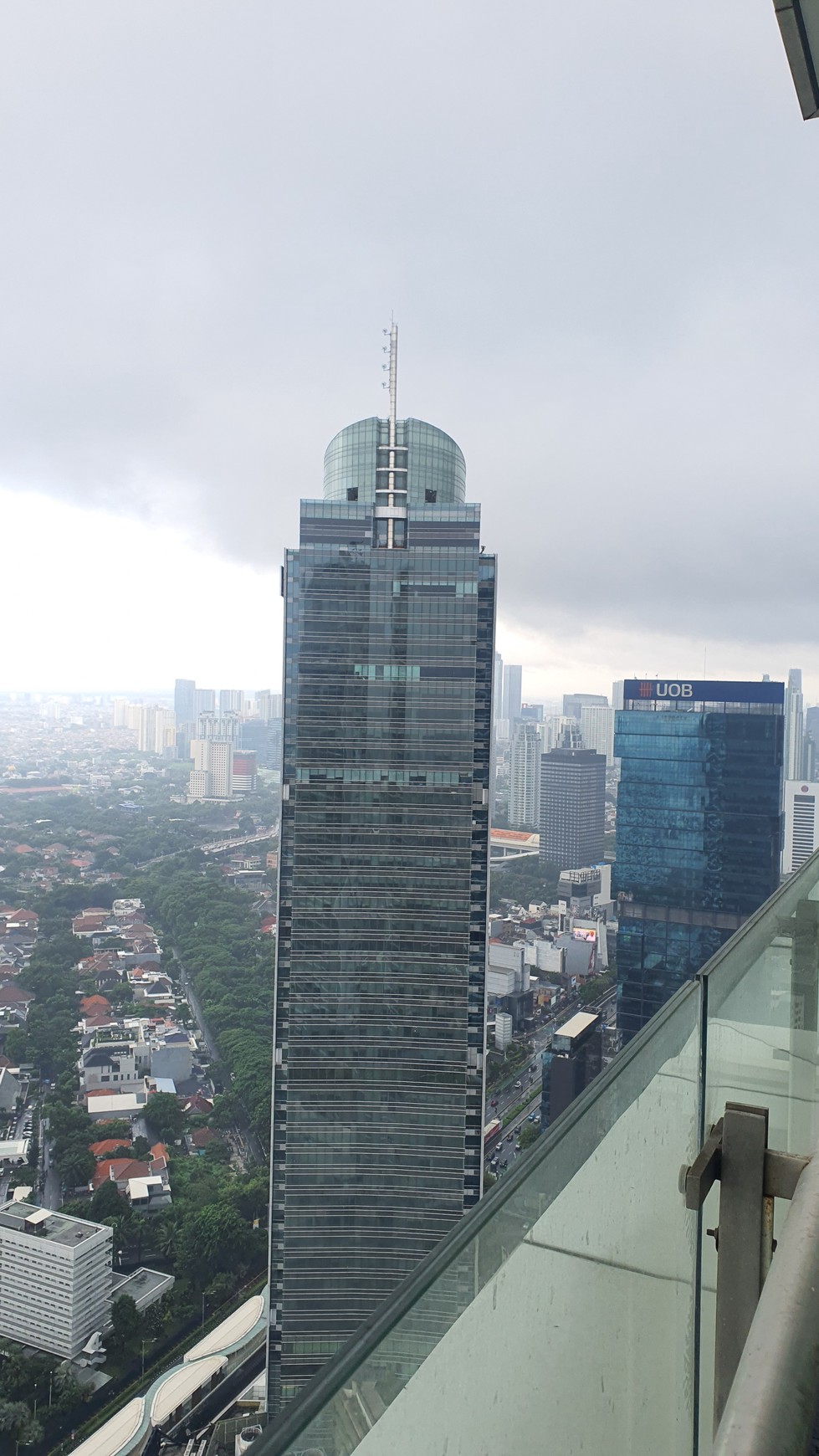 Lux murah Kempinski apartment jual cepat