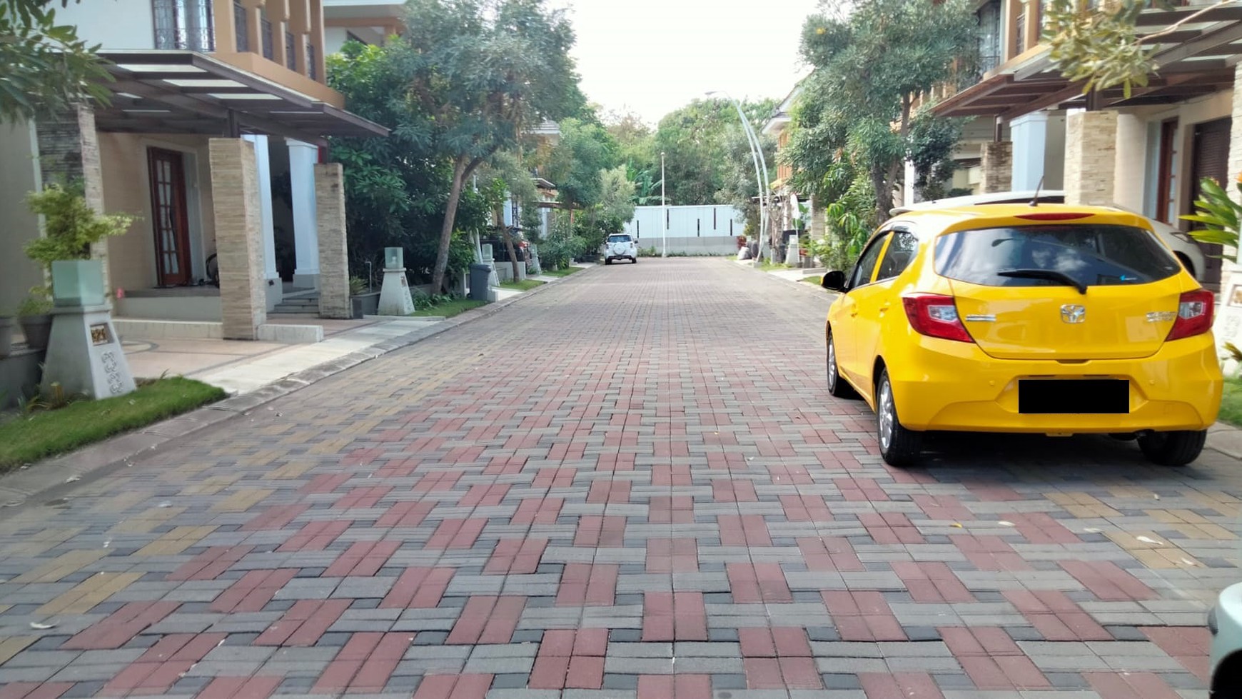 Rumah + Furniture Dengan Kolam renang Dekat Kampus UGM, Di Vasana Residence