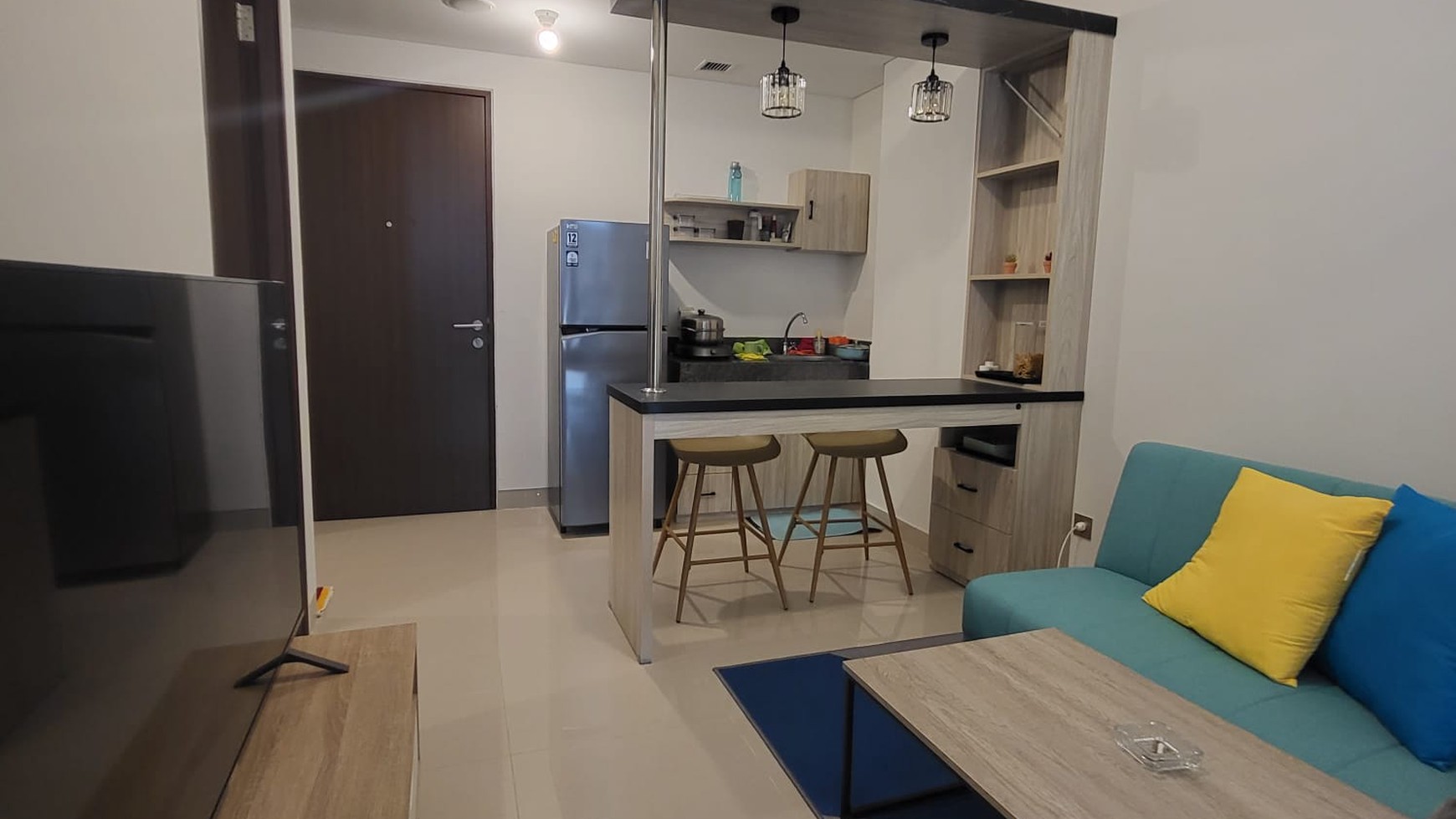 Jual Murah, Furnished 2 BR Apartemen TransparkCibubur