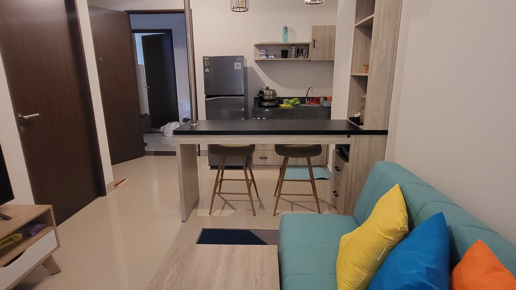 Jual Murah, Furnished 2 BR Apartemen TransparkCibubur