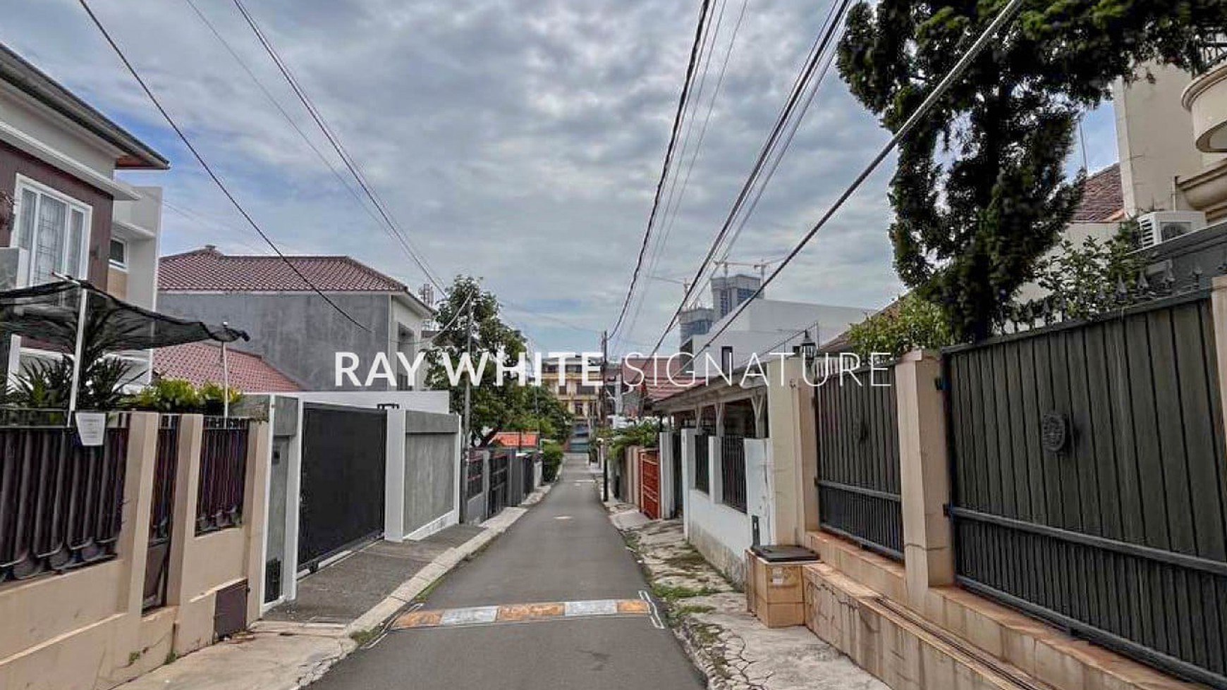 Rumah Lama Jalan Benda Kramat Pela Kebayoran Baru