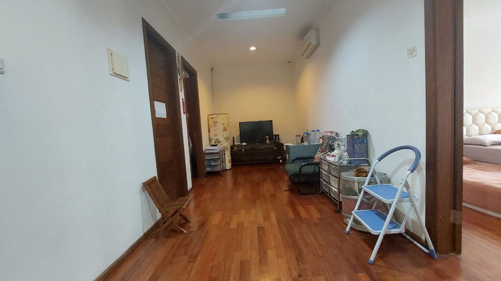 Rumah siap huni di pondok indah