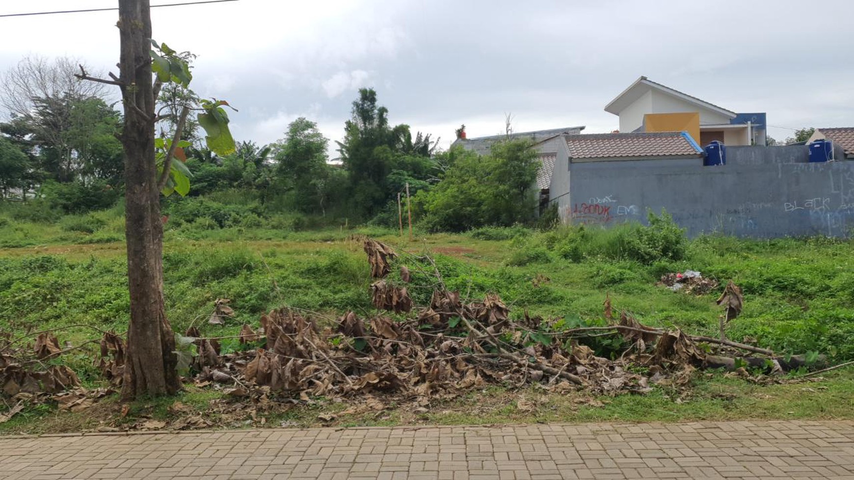 Kavling siap bangun dalam perumahan komp pajak cipadu