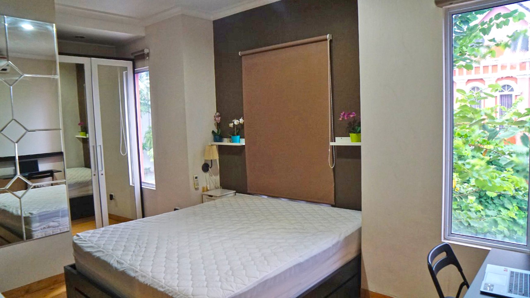 Rumah Cantik Full Furnished di Malibu Village, Gading Serpong