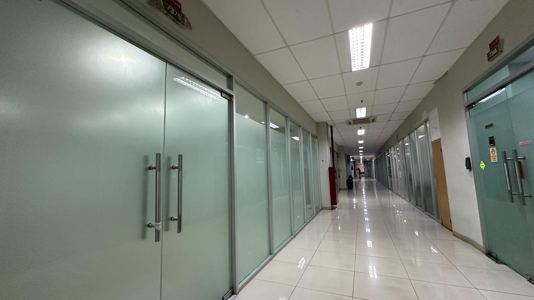 Dijual office space di Office Suite Thamrin City - Jakarta Pusat