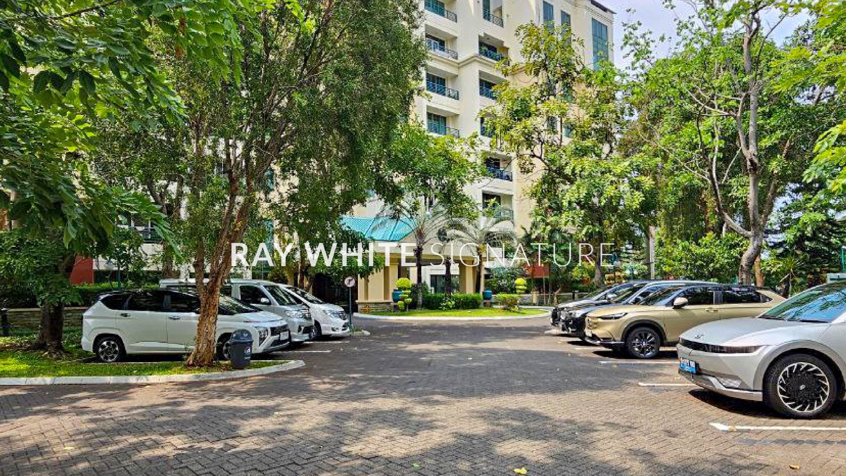 Dijual Cepat  2 BR Unit Apartemen Taman Pasadenia Jakarta Timur 