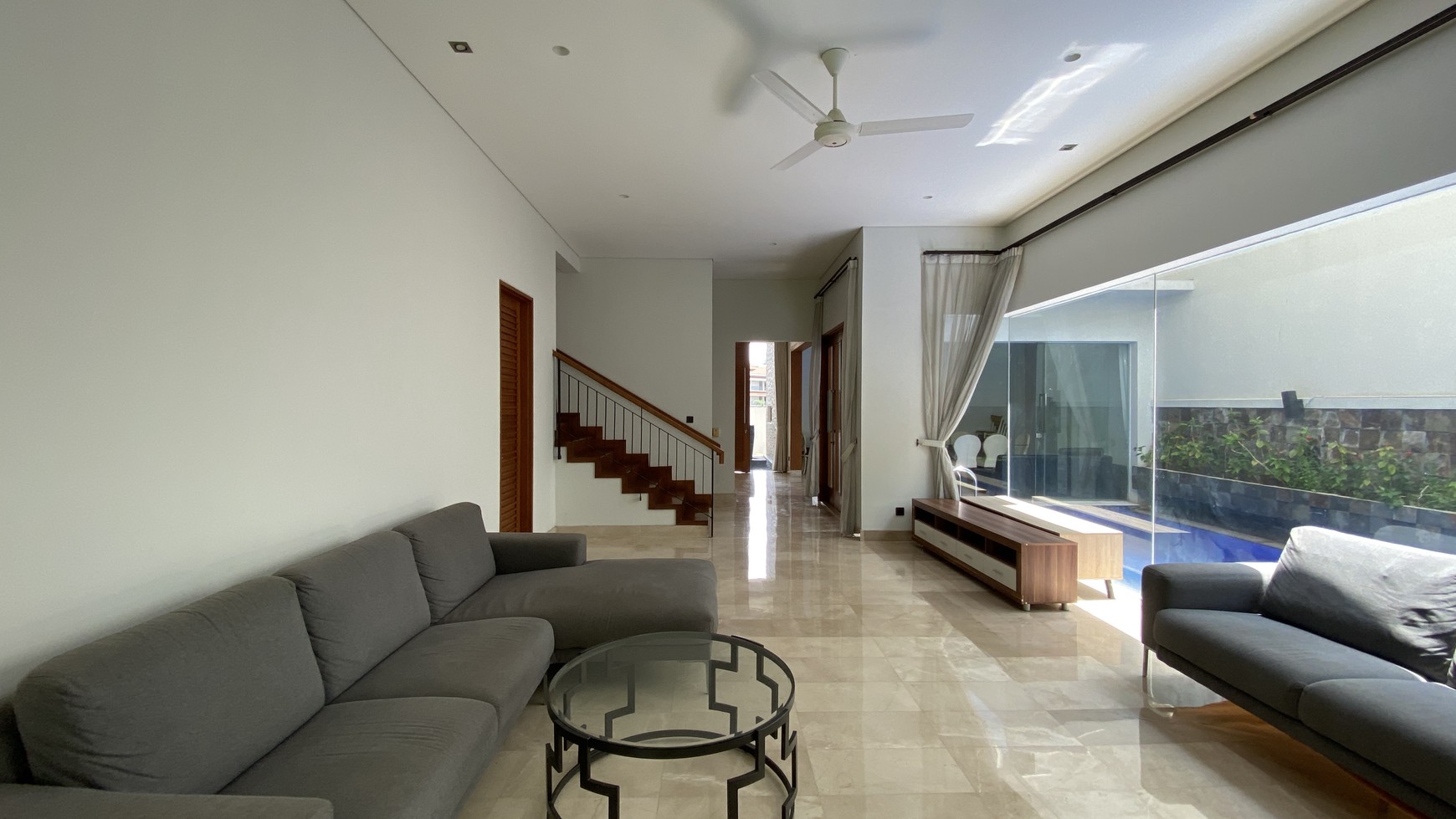 Modern and beautiful house at kemang area