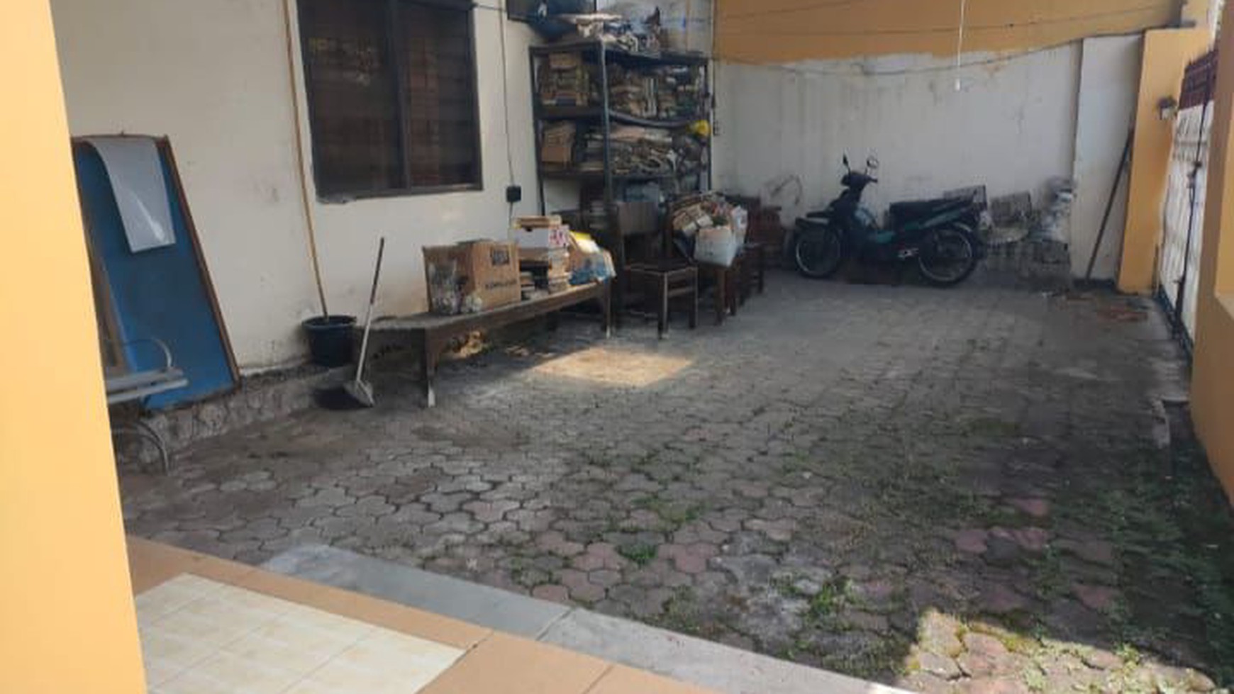 1621. Dijual Murah Rumah Kutisari Indah Barat Surabaya