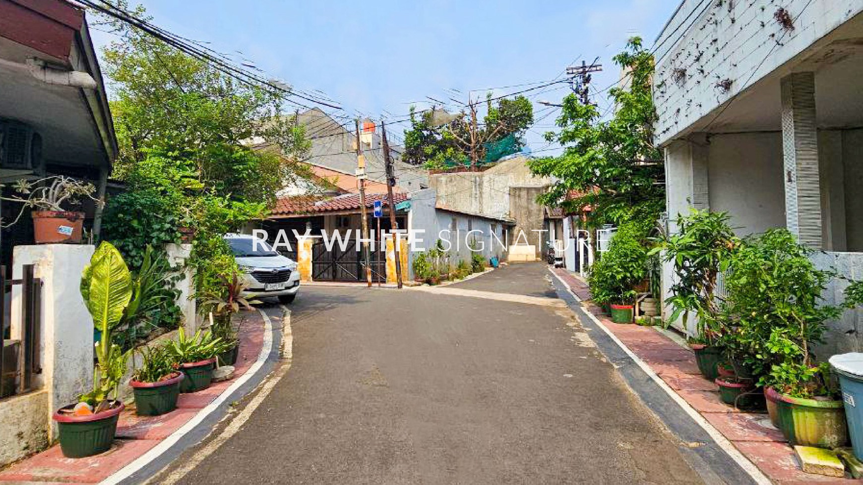 Dijual  Rumah Lokasi Strategis Sertifikat Hak Milik Di Pam Baru Bendungan Hilir Jakarta Pusat