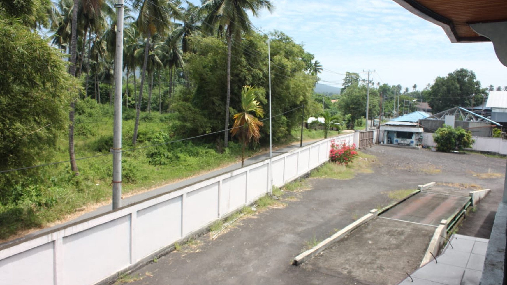 DIJUAL BEBERAPA GUDANG, BANGUNAN DAN DENGAN TANAH 2,5 HA DI KAWASAN (KEK) BITUNG BARAT, SULAWESI UTARA