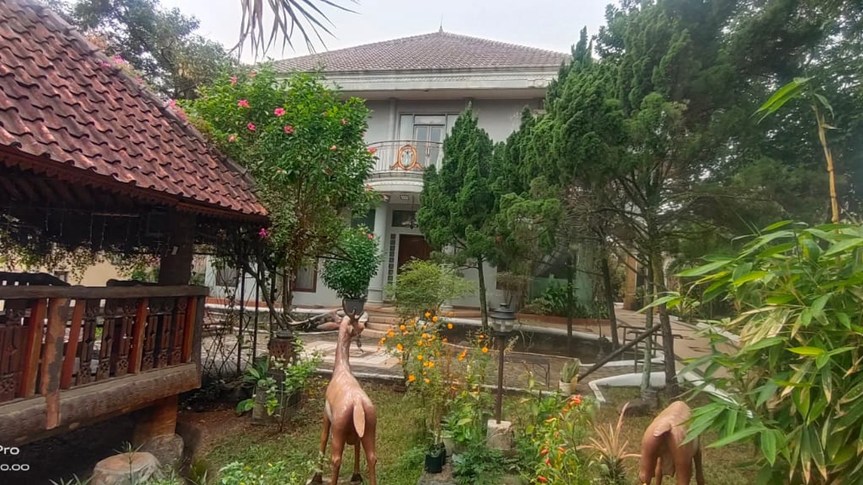 Rumah Besar Mewah Siap Huni Area 