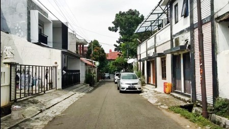 Rumah Bagus Di Danau Bekuan Bendungan Hilir DKI Jakarta