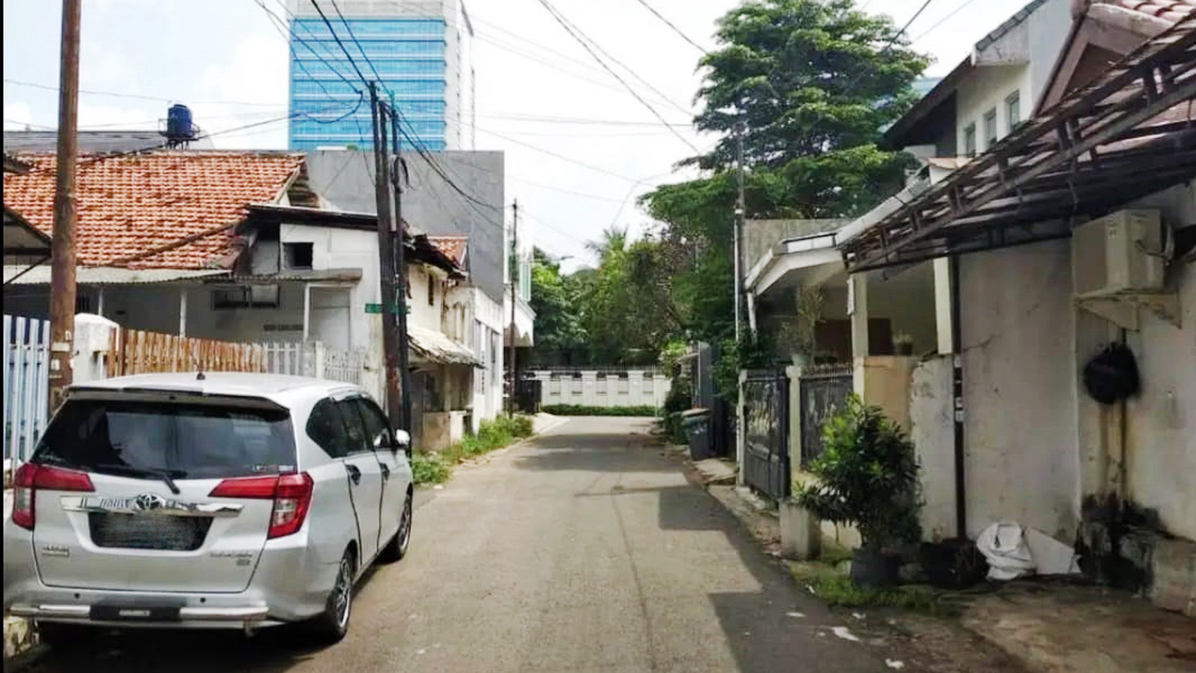 Rumah Bagus Di Danau Bekuan Bendungan Hilir DKI Jakarta