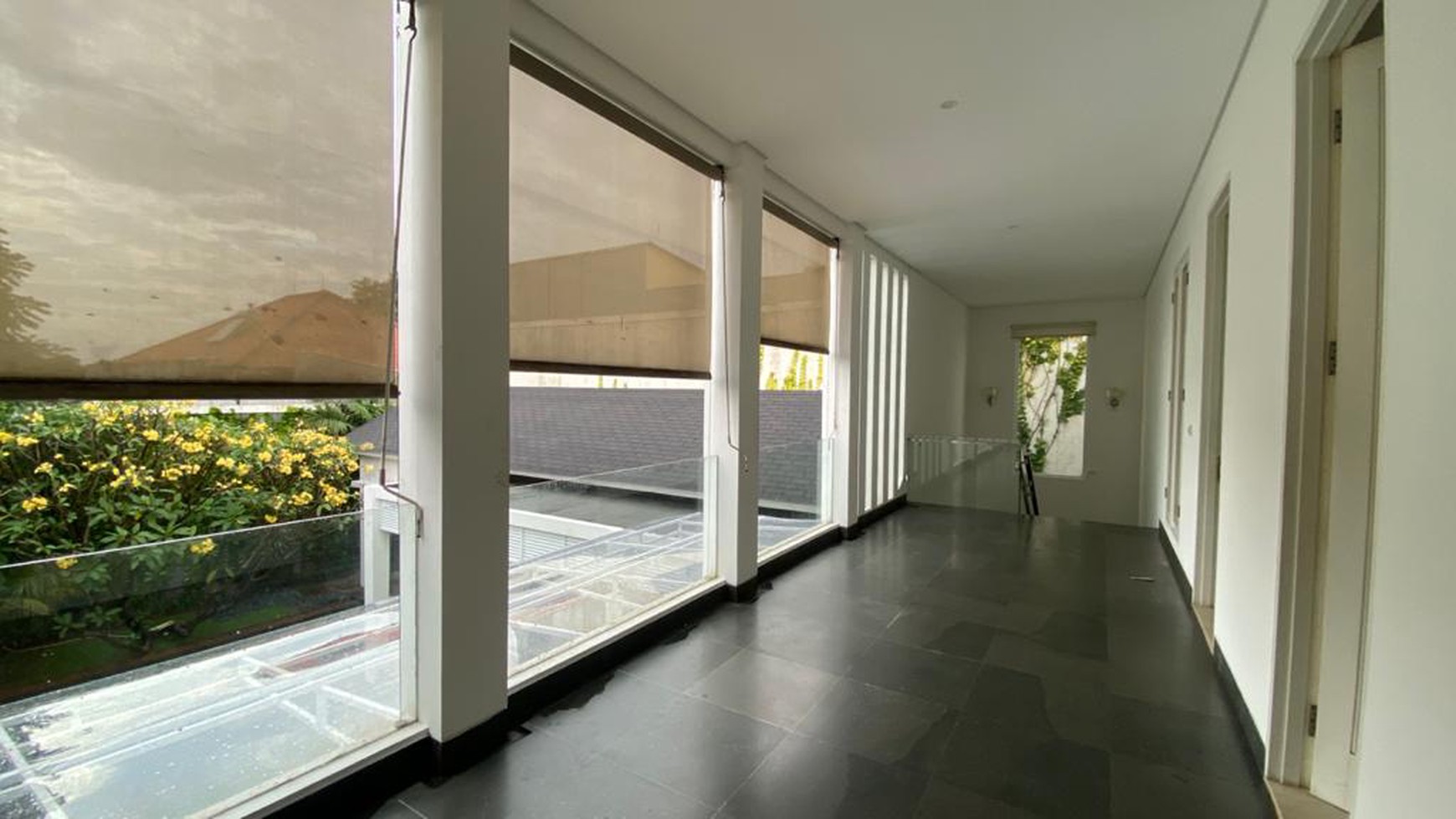 Rumah 2 Lantai Modern Tropical di Cipete, Jakarta Selatan