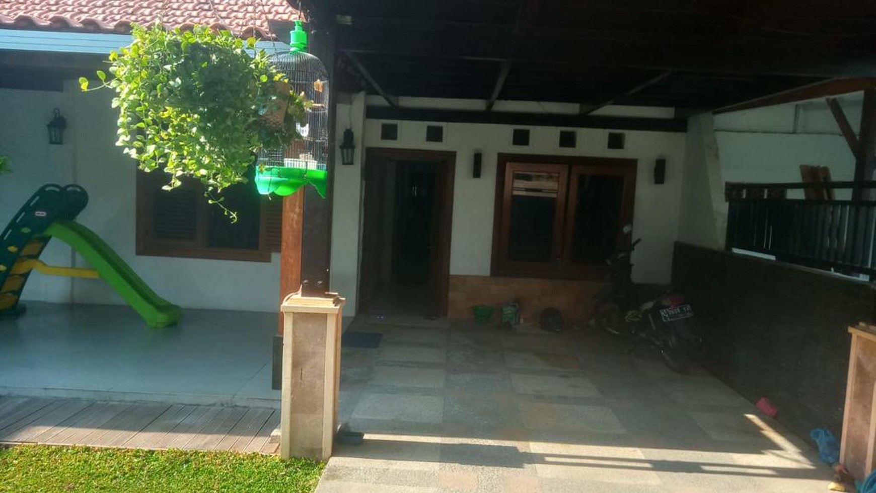 1630. Dijual Rumah Bagus Jl Asem Asemrowo Surabaya