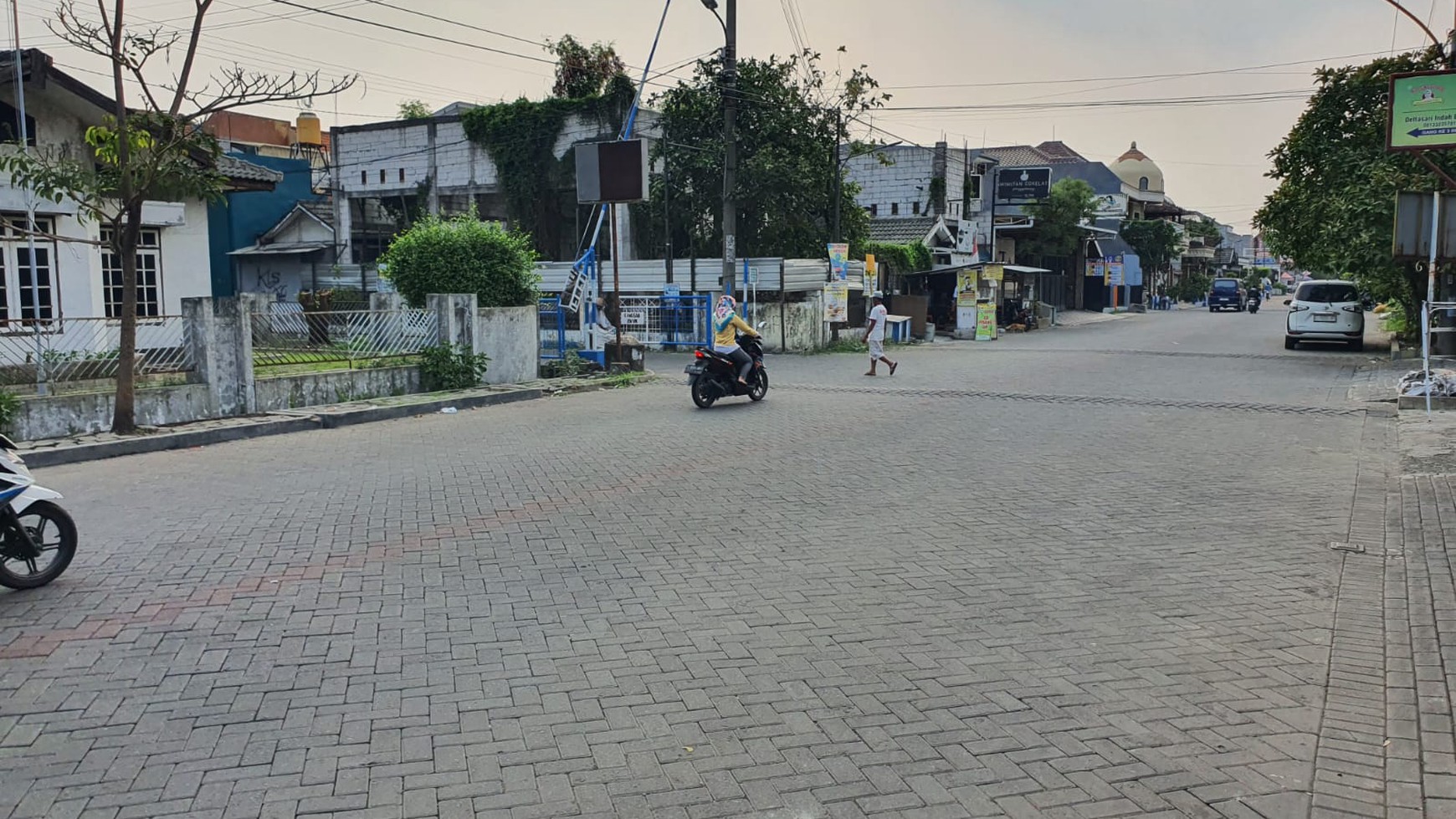 1634. Dijual Murah Rumah Raya Delta Sari Indah Waru Sidoarjo