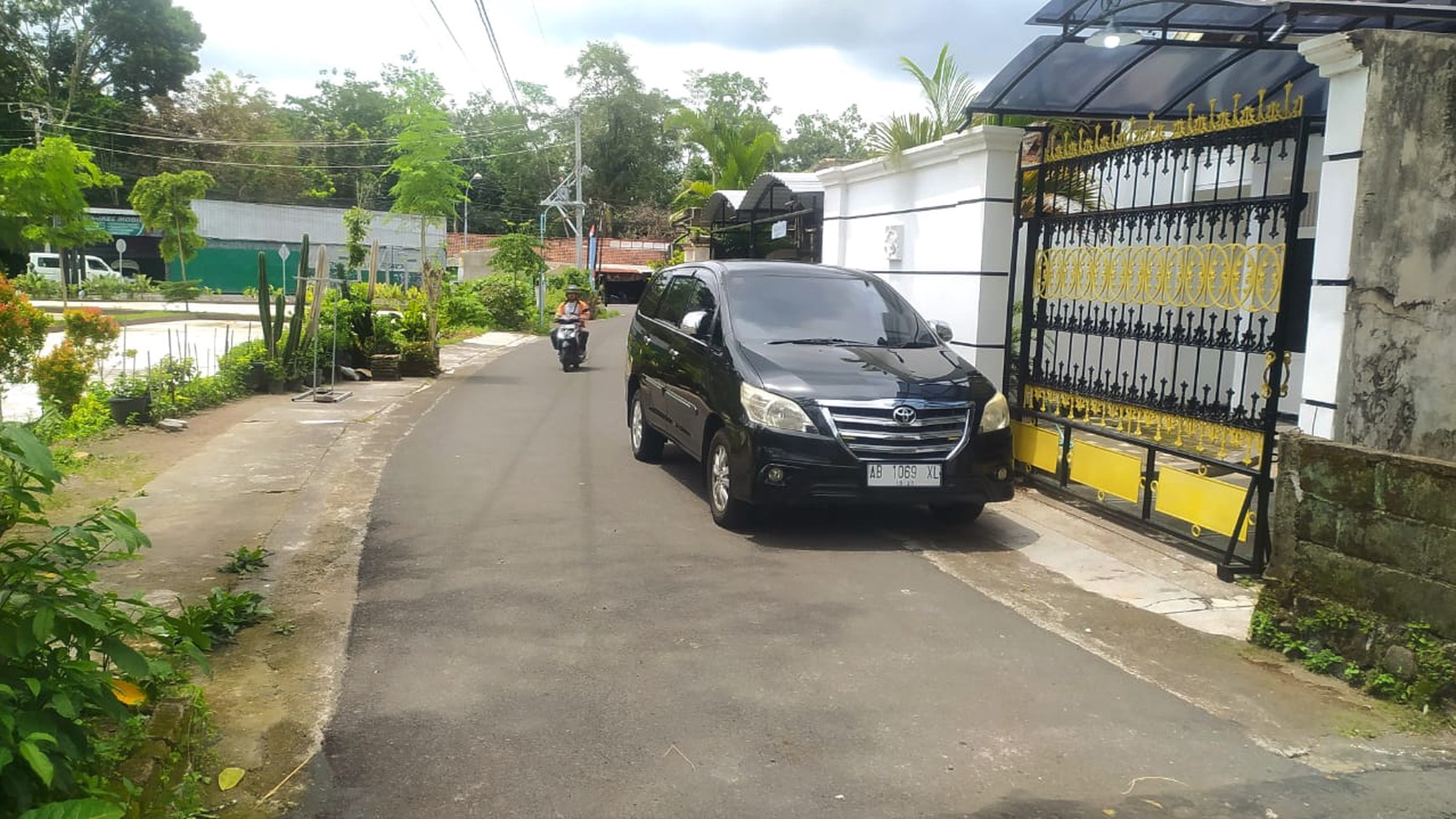 Rumah Tinggal  3 kamar Lokasi Dekat Sleman City Hall 