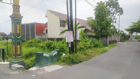 Tanah Pekarangan Hook Luas 503 Meter Persegi Lokasi Depok Sleman 