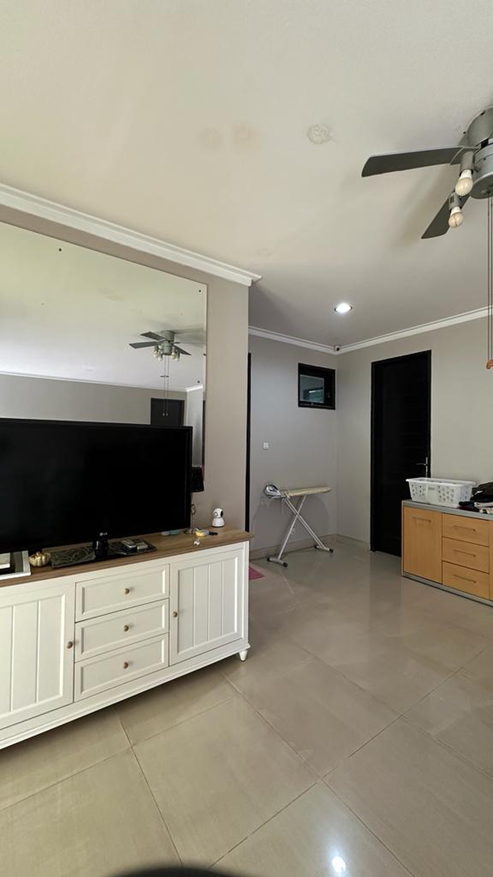 Rumah Modern Minimalis di Komplek Taman Bukit Permai Residences Bintaro Jakarta Selatan