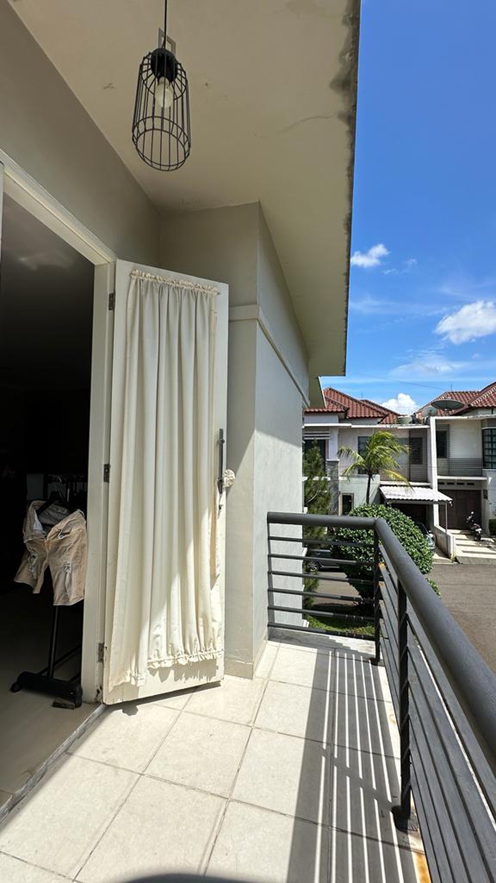 Rumah Modern Minimalis di Komplek Taman Bukit Permai Residences Bintaro Jakarta Selatan