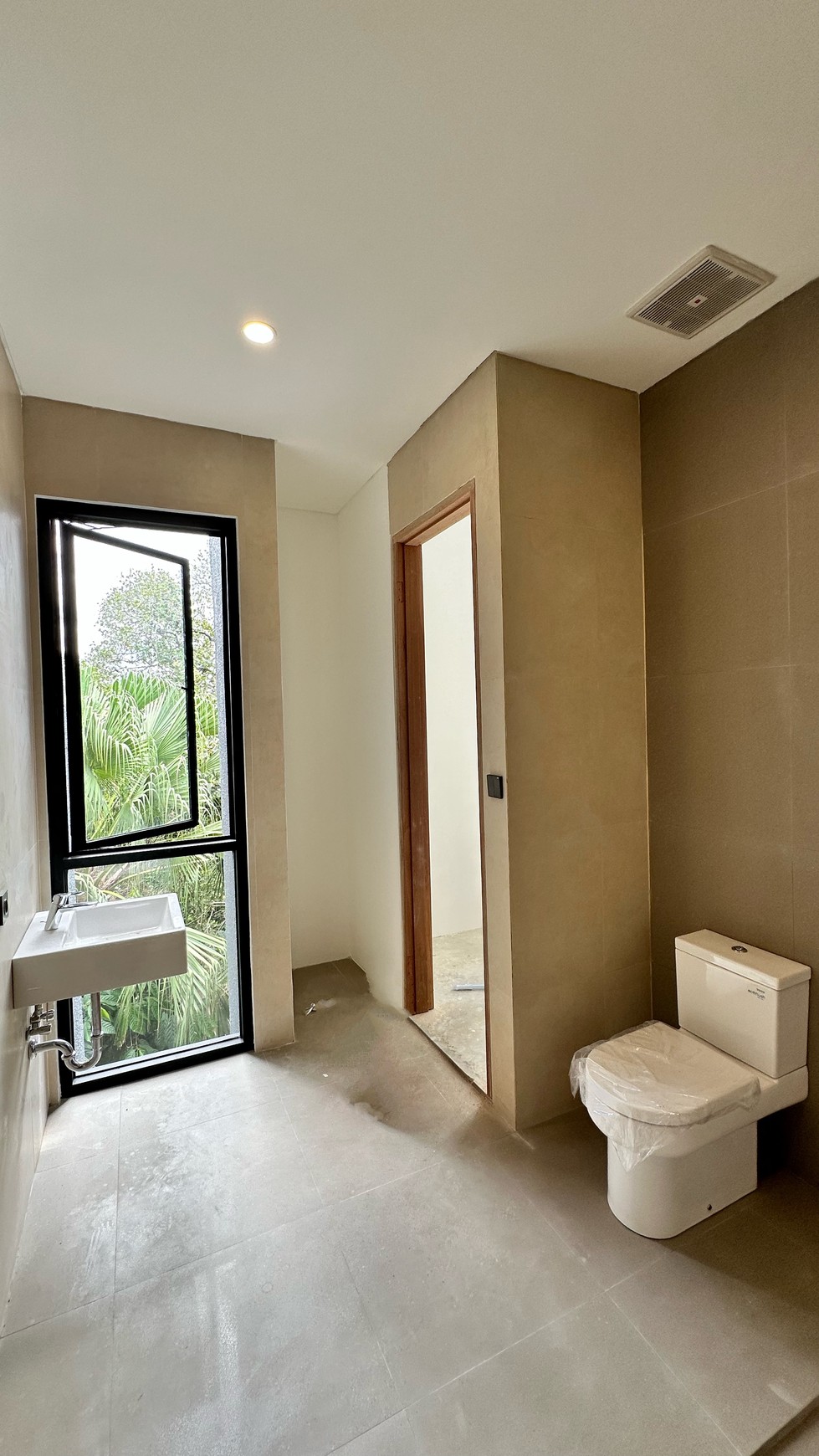 Brand New Townhouse Simatupang