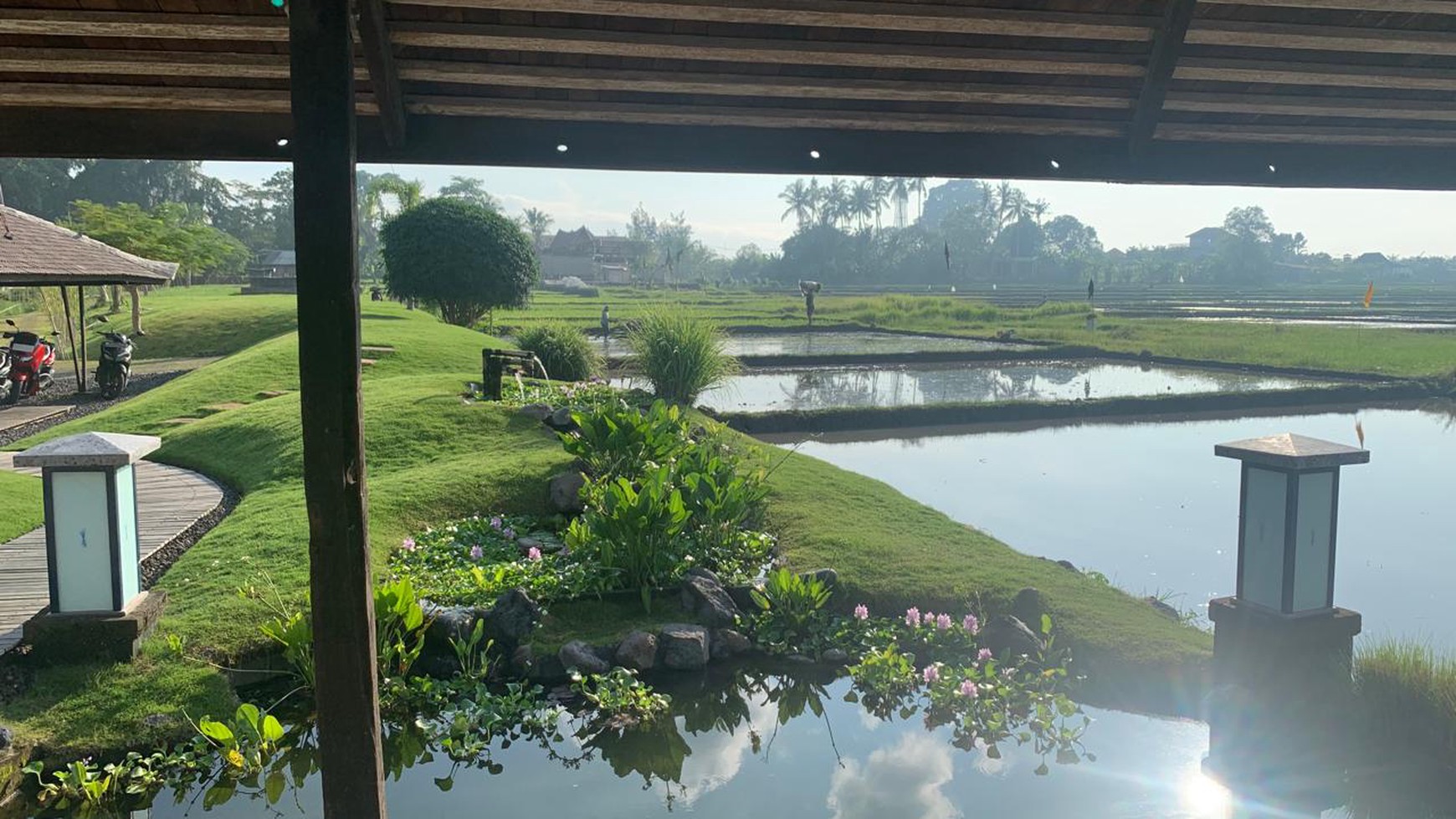 land and house  near Cemagi Beach