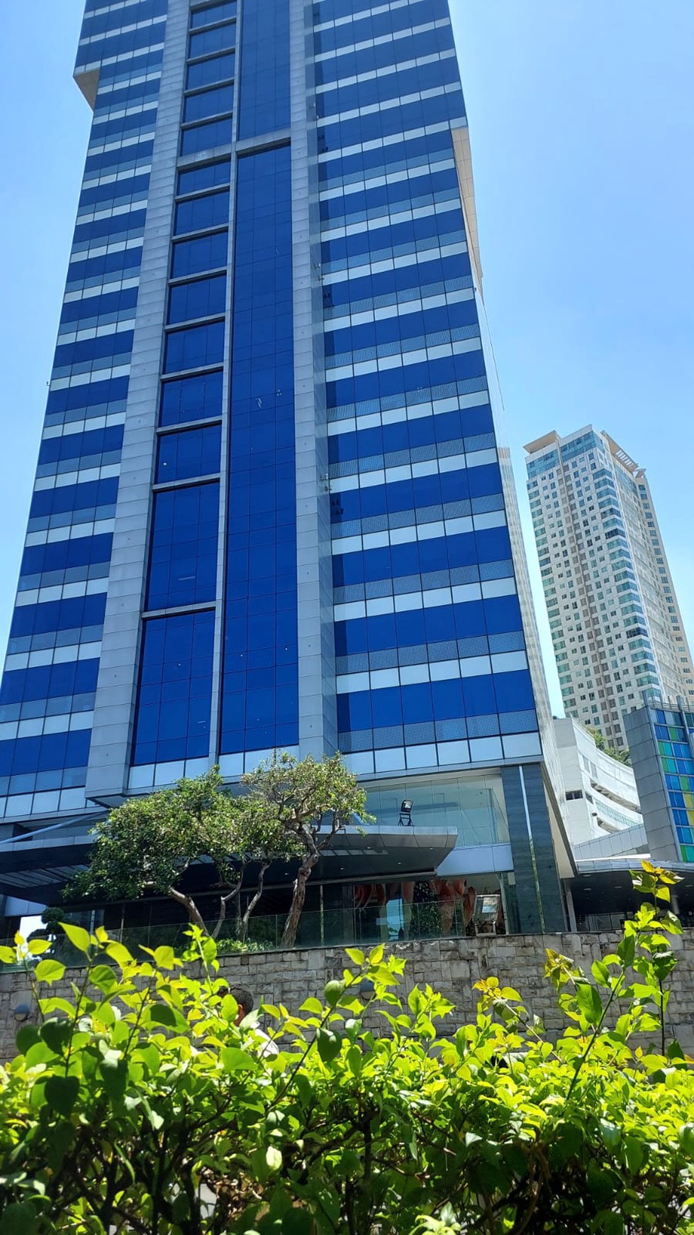 Hot Sale Office Space at Gandaria 8 Office Tower, Jakarta Selatan dengan harga menarik menarik  
