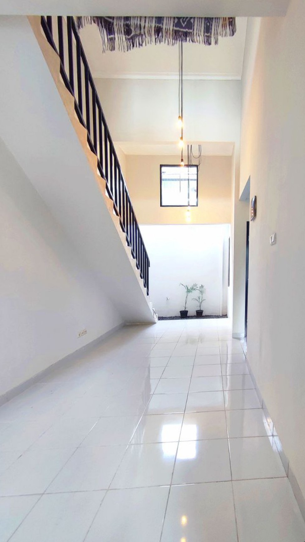 Rumah Cantik Minimalis  di Permata Bintaro Luas 72m2 Harga 1.6M Nego sampai Deal