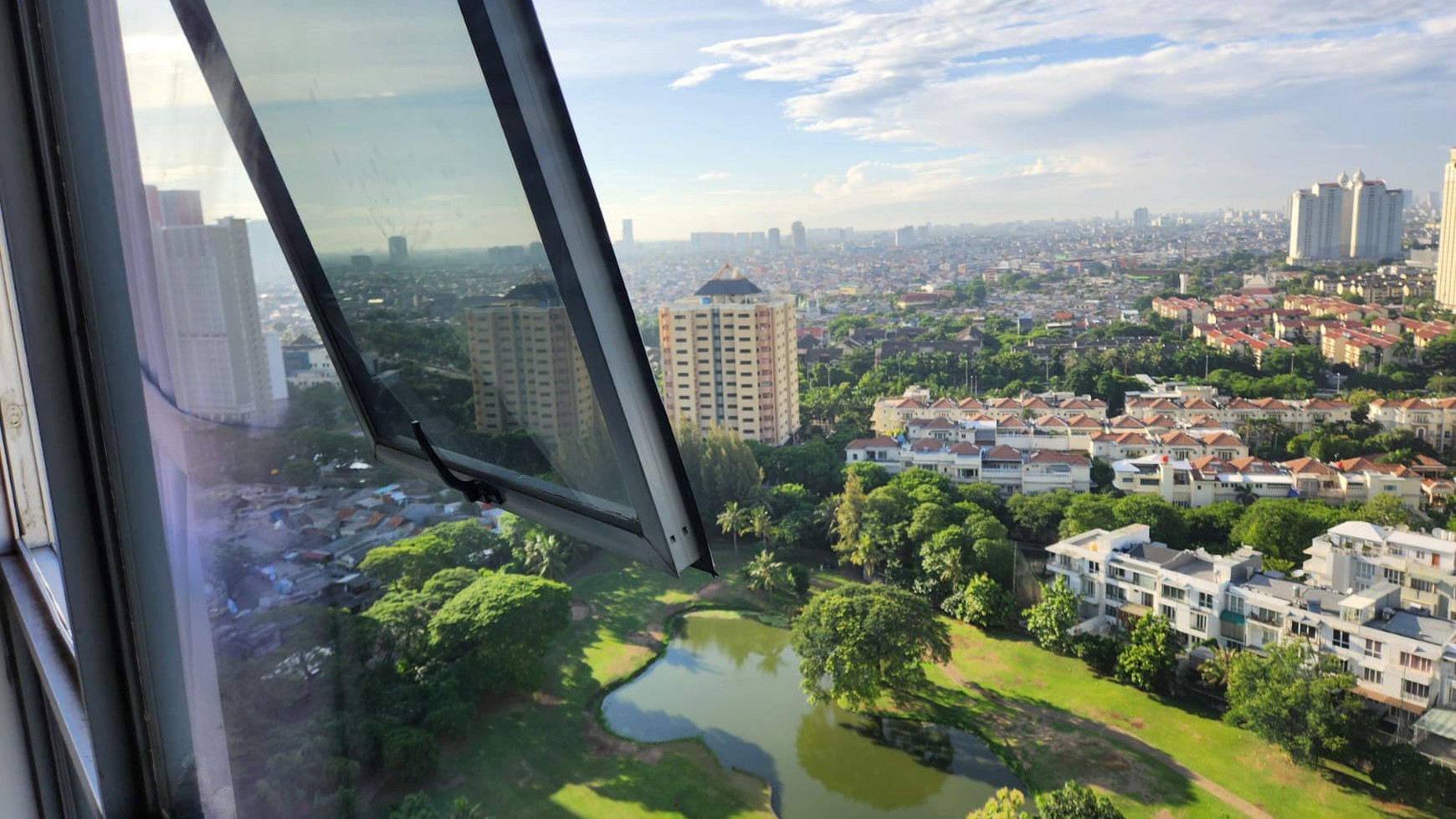 Dijual 1 unit Apartemen The Mansion Siap Huni View Bagus Strategis di Jakarta Utara.