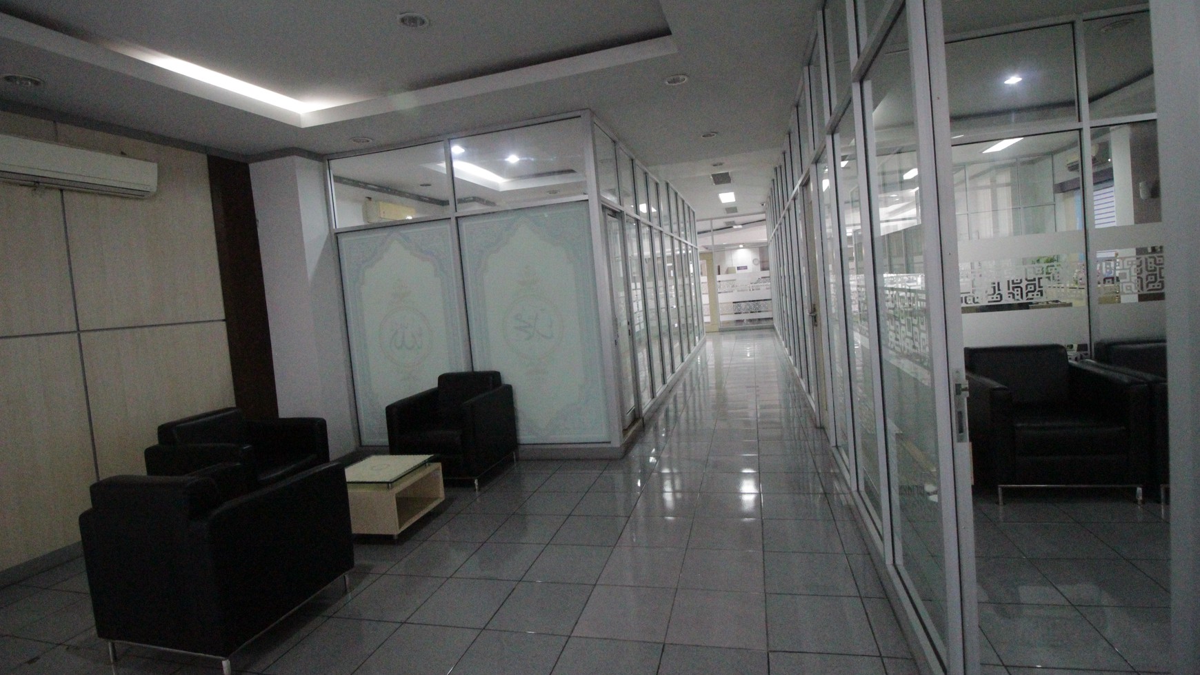 Disewakan Gedung 3 Lantai Cocok Untuk Kantor/Bank Lokasi Dekat Tugu Yogyakarta 