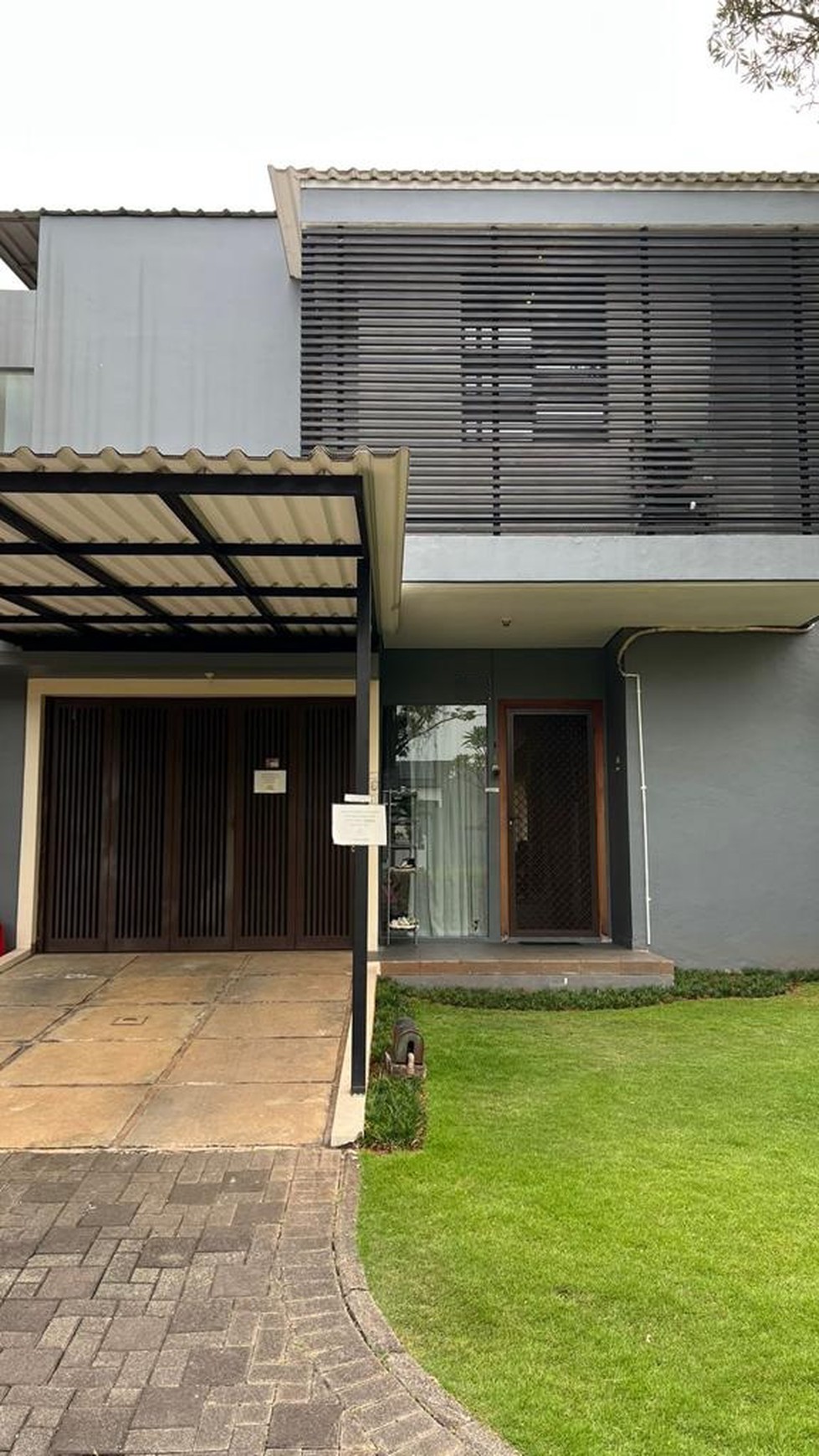 Rumah fully furnished BSD City