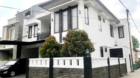 Rumah Hook Siap Huni dengan Kondisi Bagus @Pejaten Barat