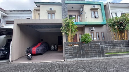 Rumah Tinggal 2 Lantai Dalam Perum Pondok Permai Jalan Tambak Kasihan Bantul