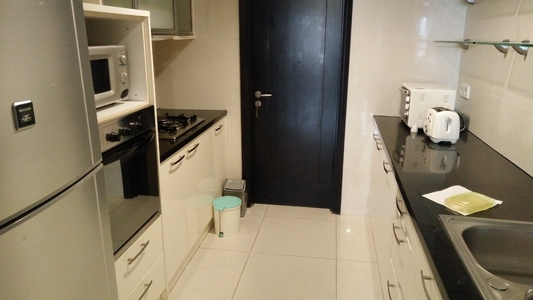 Apartemen Somerset Permata Berlian  3BR Furnish Jual Cepat