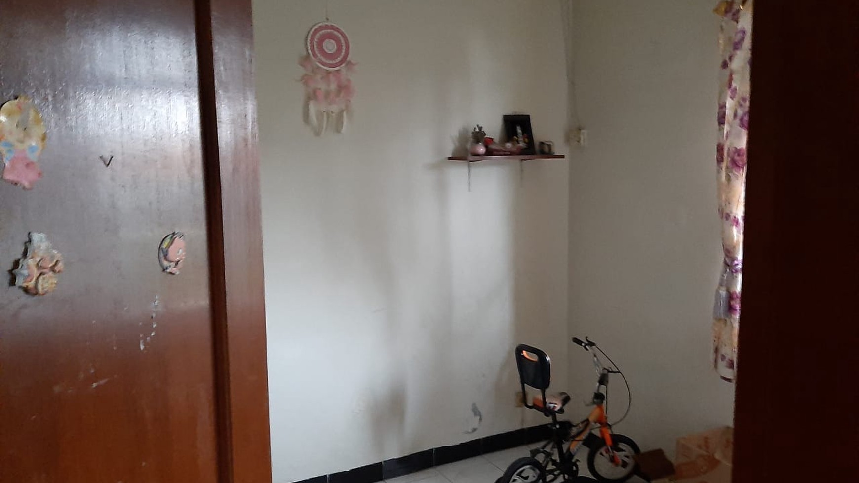 Dijual Rumah Cantik 2 Lantai di Jatipadang, Jak-Sel