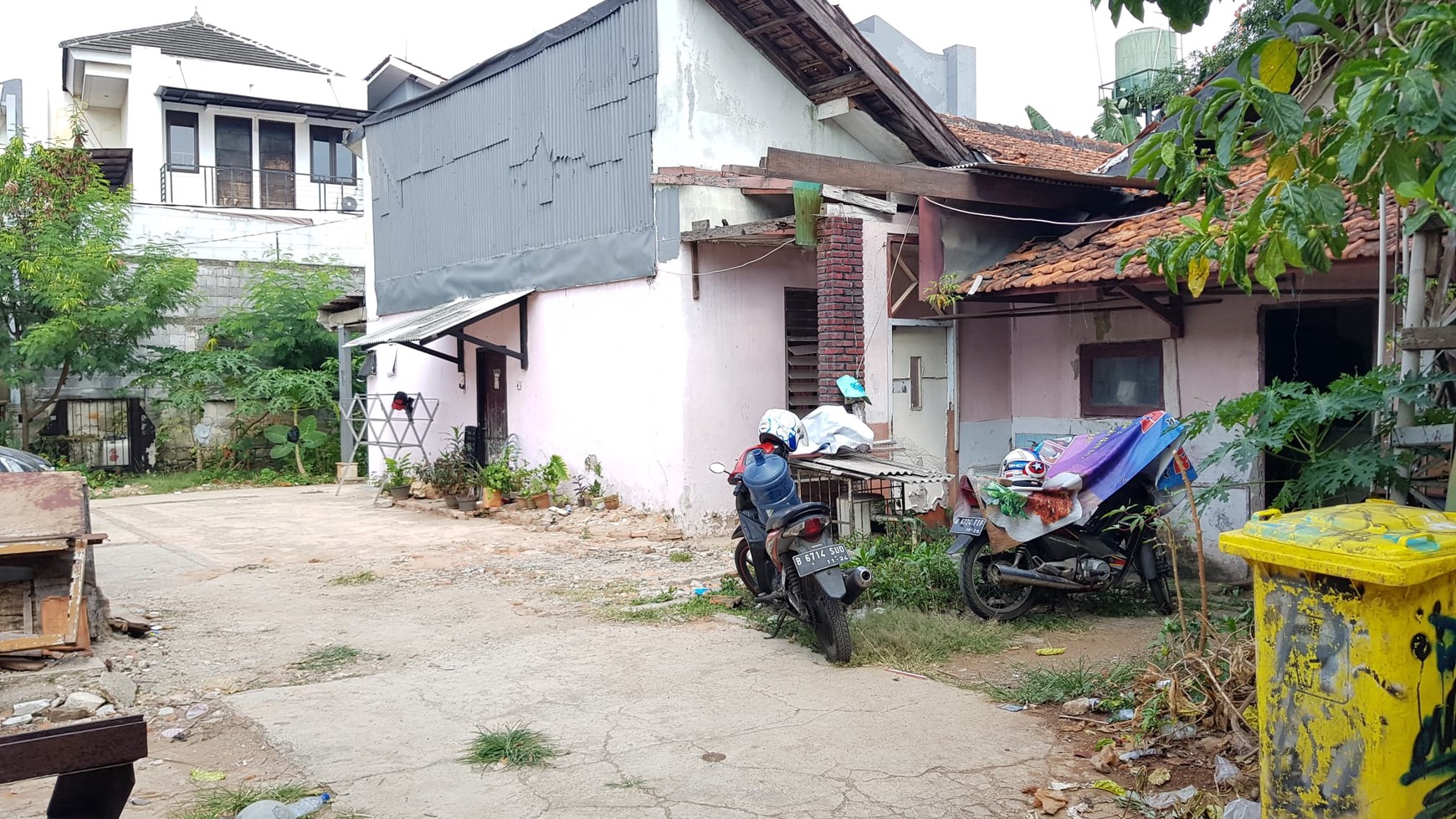 Tanah bentuk kotak harga njop cilandak barat dekat citos bebas banjir