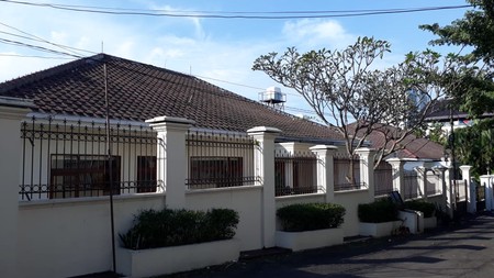 Rumah asri 1 Lantai dalam komplek Lokasi Cipete Kebayoran baru 