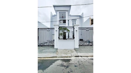 Rumah Jl Narada, Duren Sawit Luas 187m2