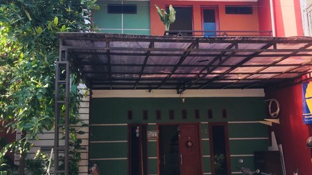 Over Kredit Rumah Dua Lantai di Cluster Jesslyn Ceger Cipayung Jakarta Timur 