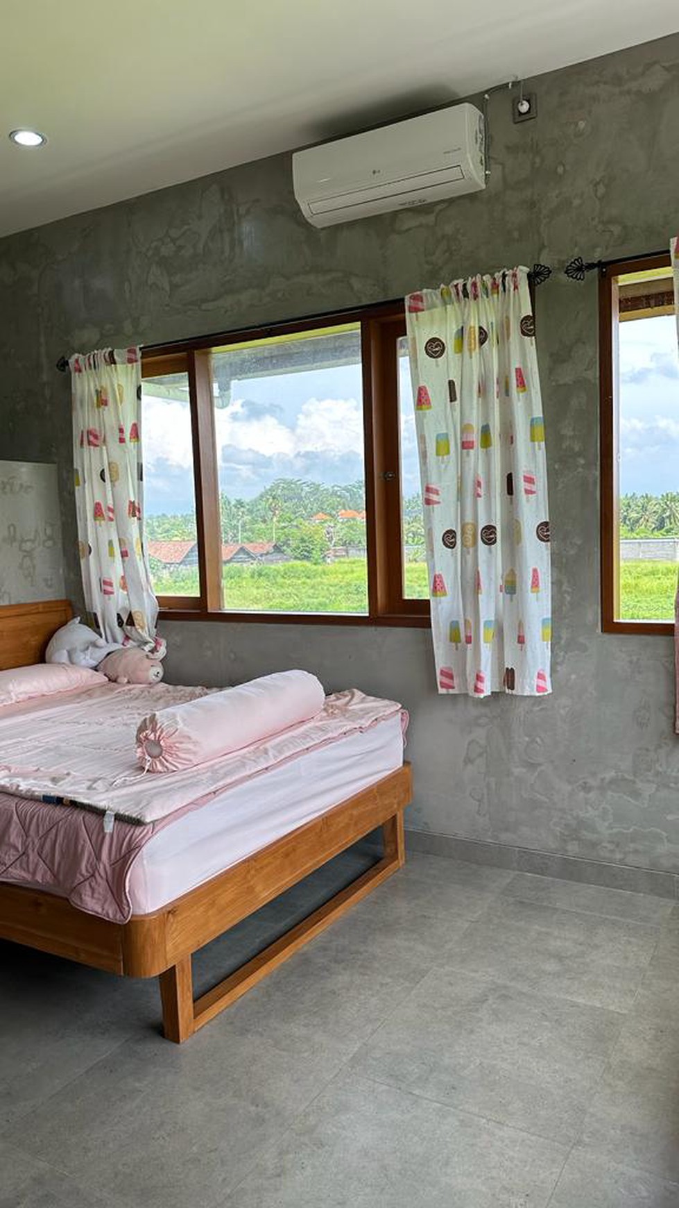 Modern 3 Bedroom Leasehold Villa For Sale - Breathtaking Views Of Rice Field 