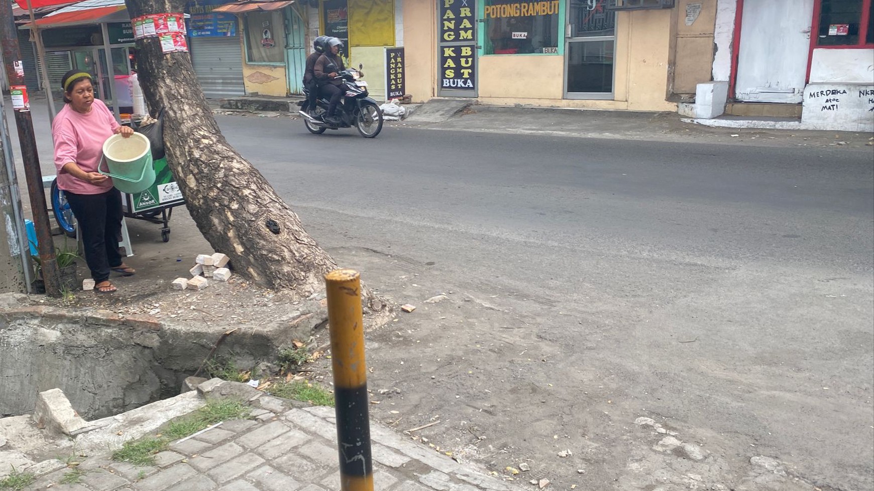 1636. Dijual Rumah Kalibutuh Tembok Dukuh Bubutan Surabaya Pusat