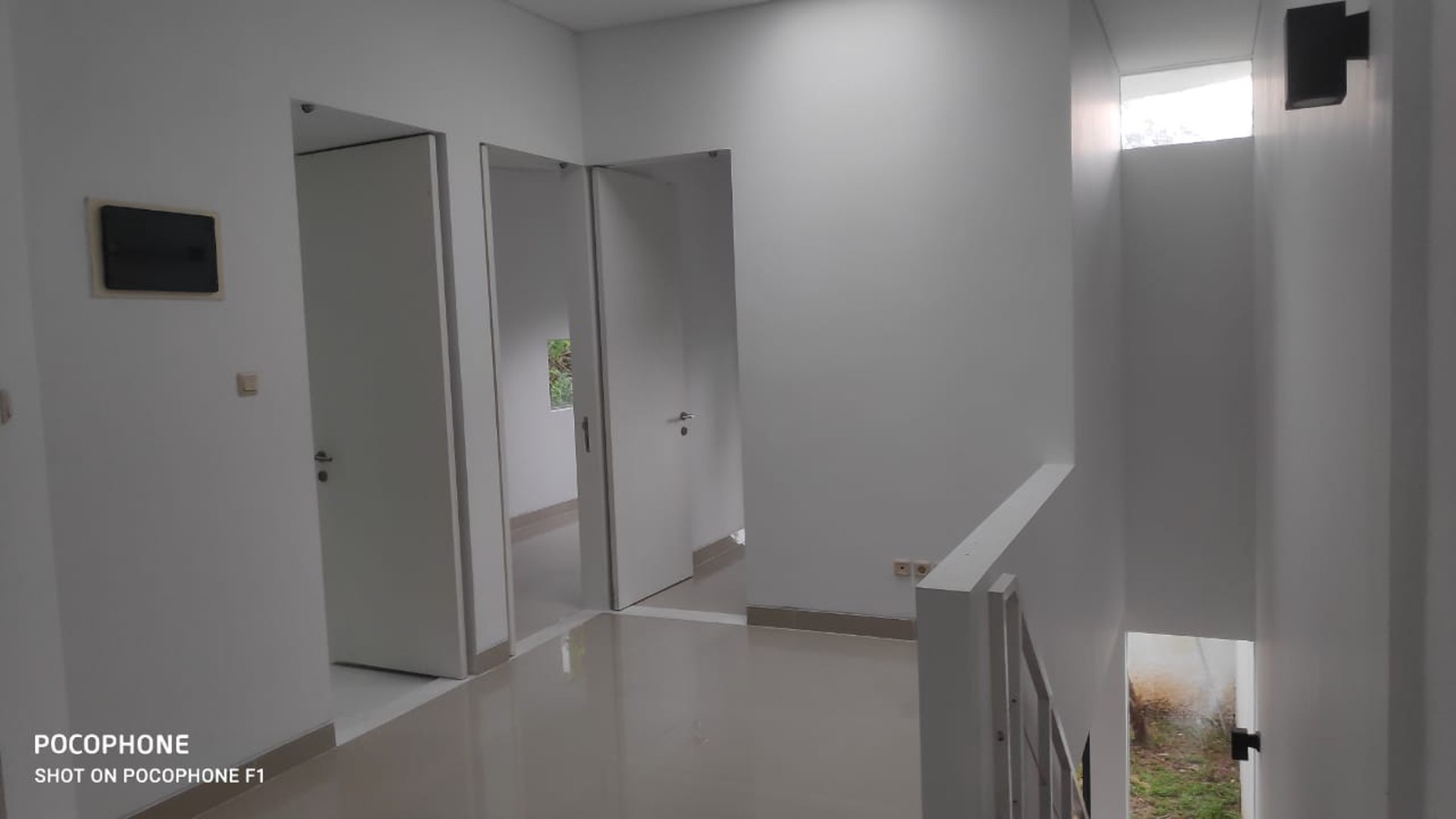 Rumah Bagus Siap Huni di Perum Ozone Residence, Veteran Bintaro, Jakarta Selatan 