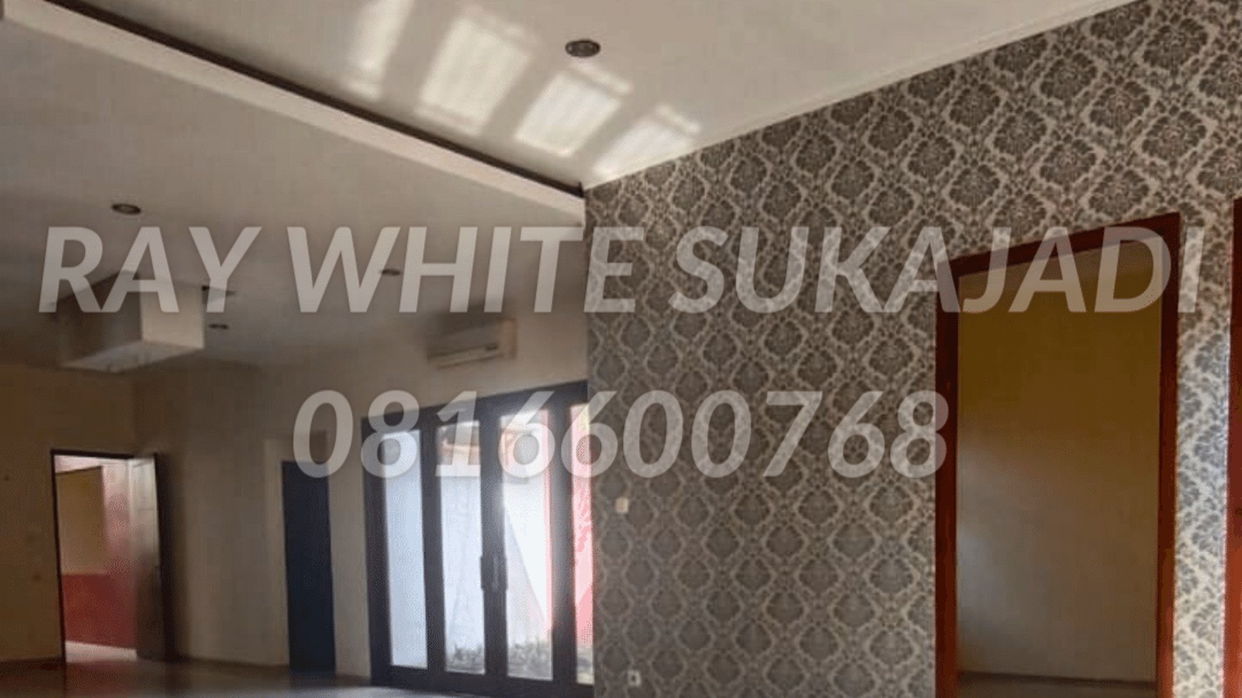 DIJUAL RUMAH AREA SARIJADI