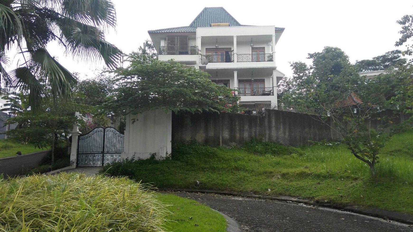 Rumah Asri siap huni @sentul city