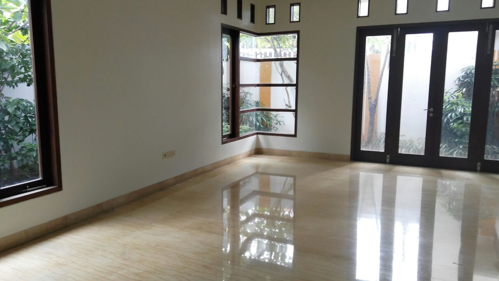 Rumah dalam Town House Brand New