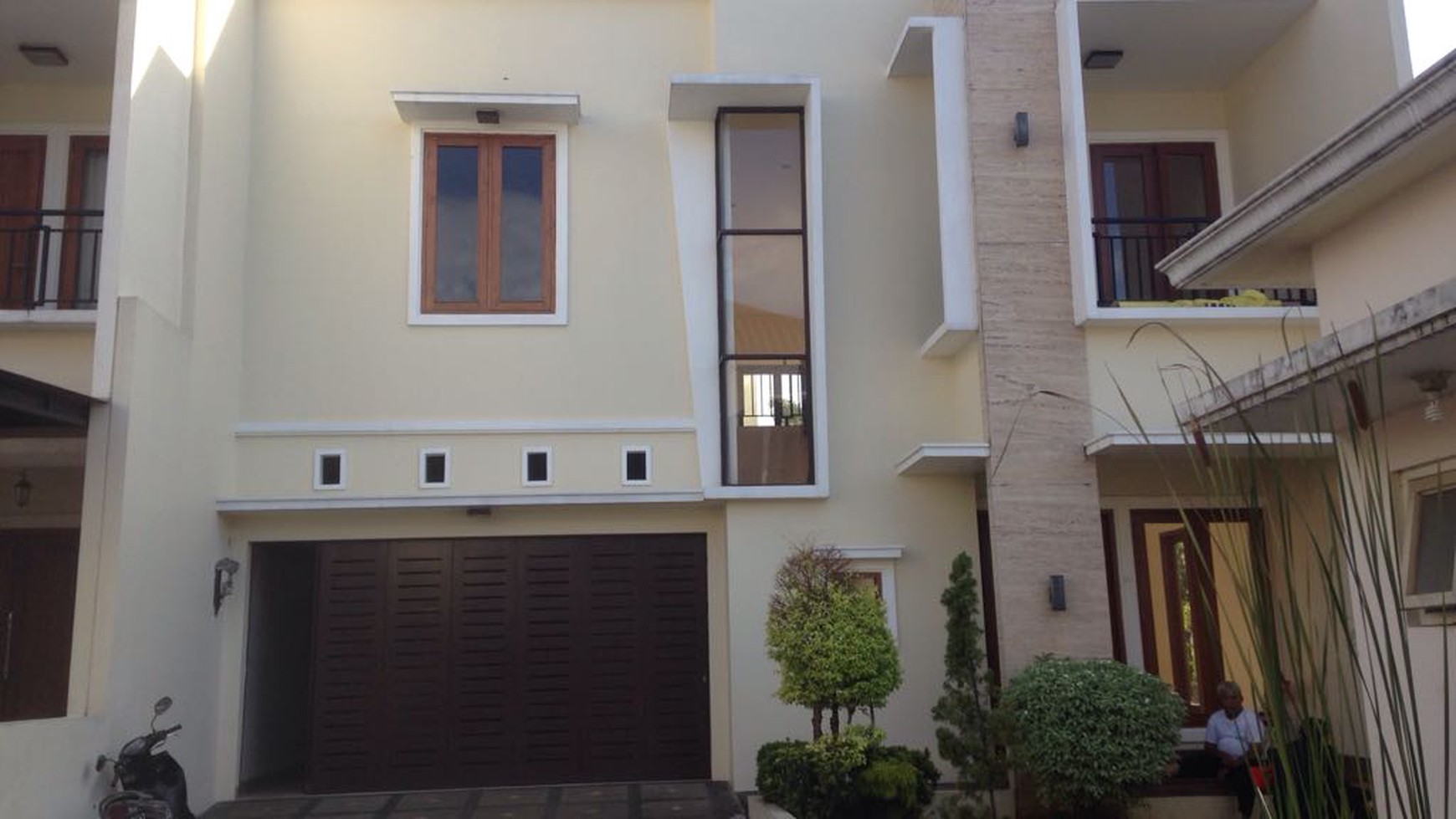 Rumah Baru dalam TownHouse di Jl. Intan Cilandak