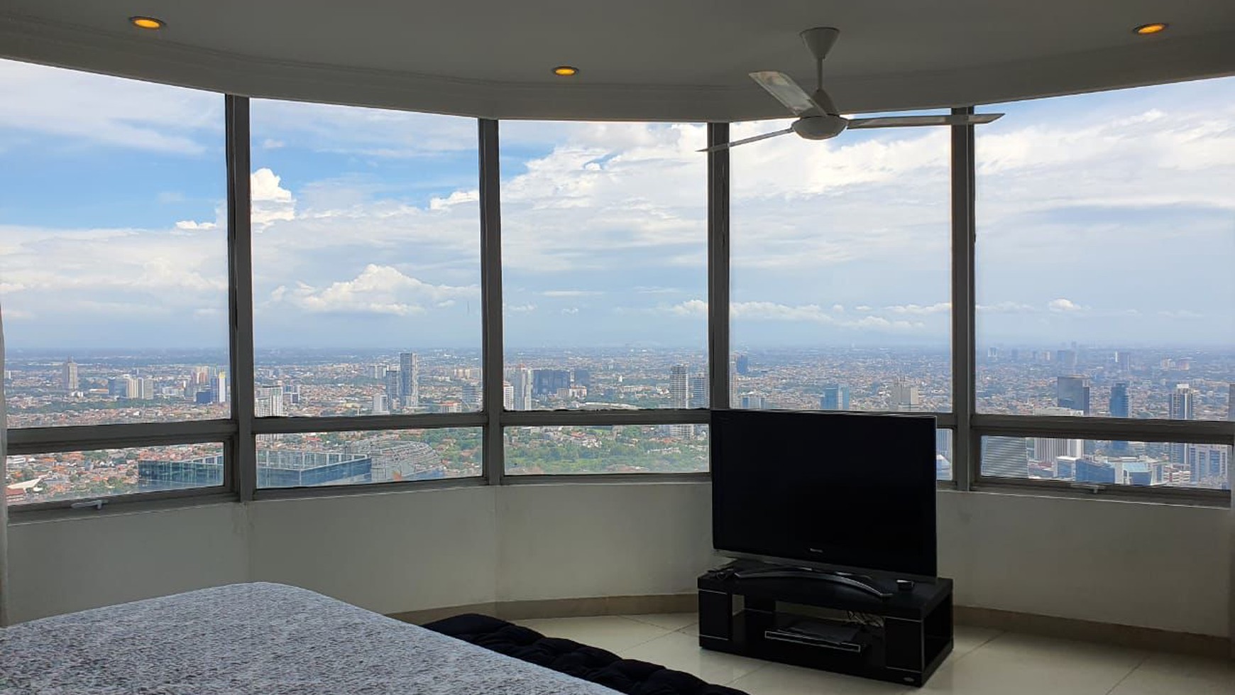 Junior Penthouse 4KT apartemen denpasar kuningan city view