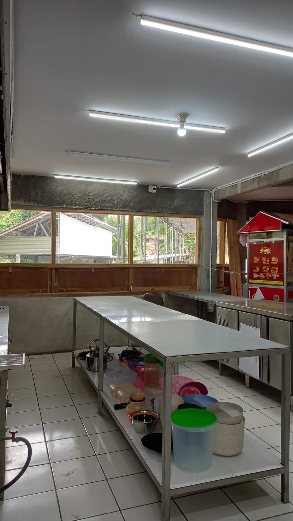 Tanah Pekarangan Bonus Cafe Lokasi Dekat Kampus UII Jl Kaliurang 